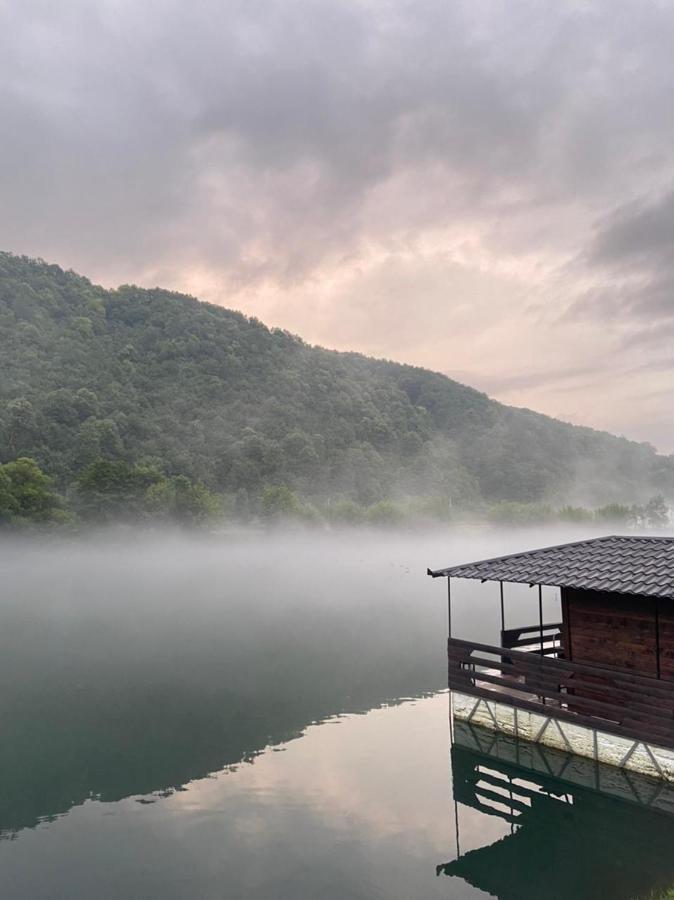 6 New River View Apartments Bihac Bagian luar foto