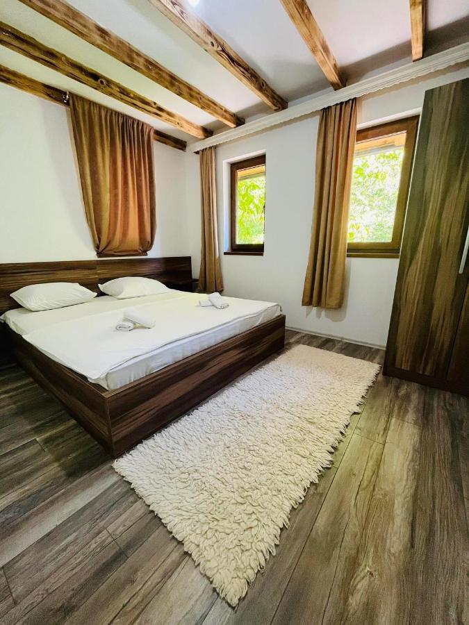 6 New River View Apartments Bihac Bagian luar foto