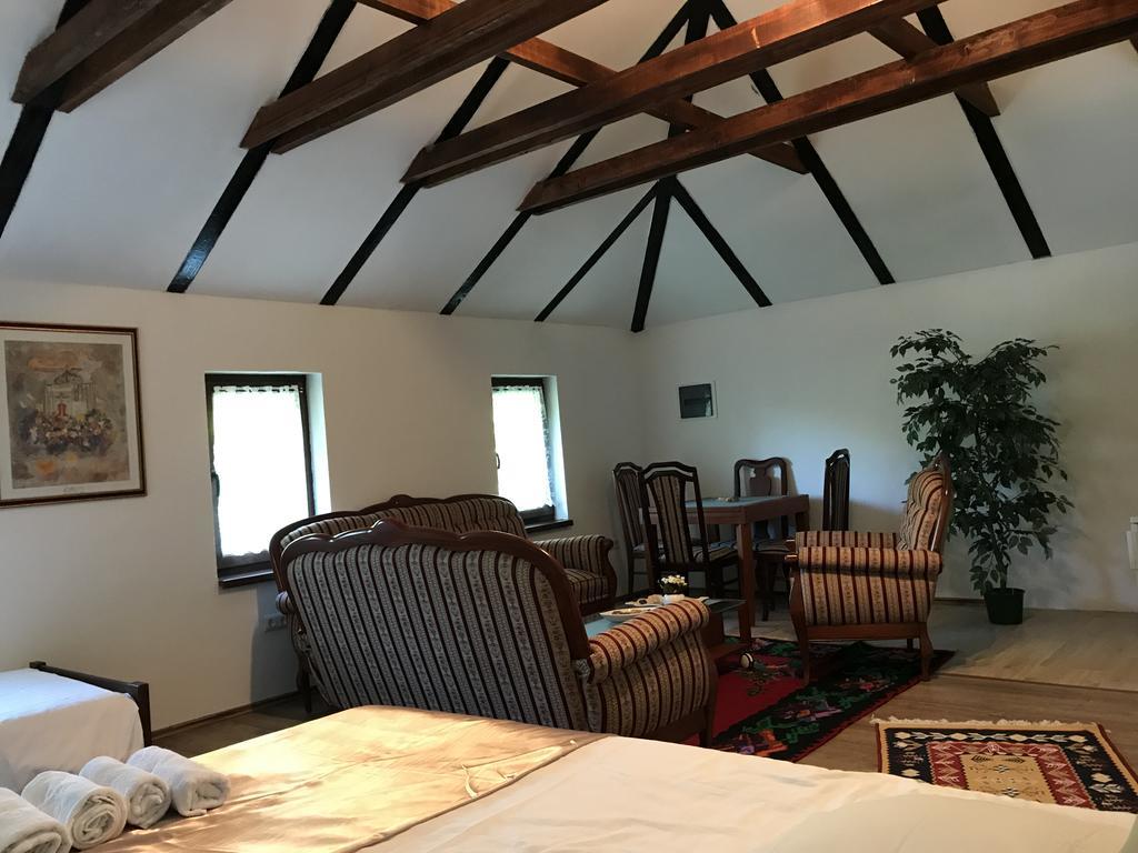6 New River View Apartments Bihac Bagian luar foto
