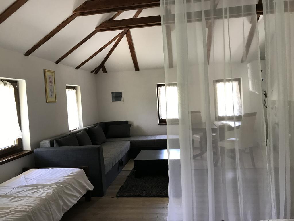 6 New River View Apartments Bihac Bagian luar foto