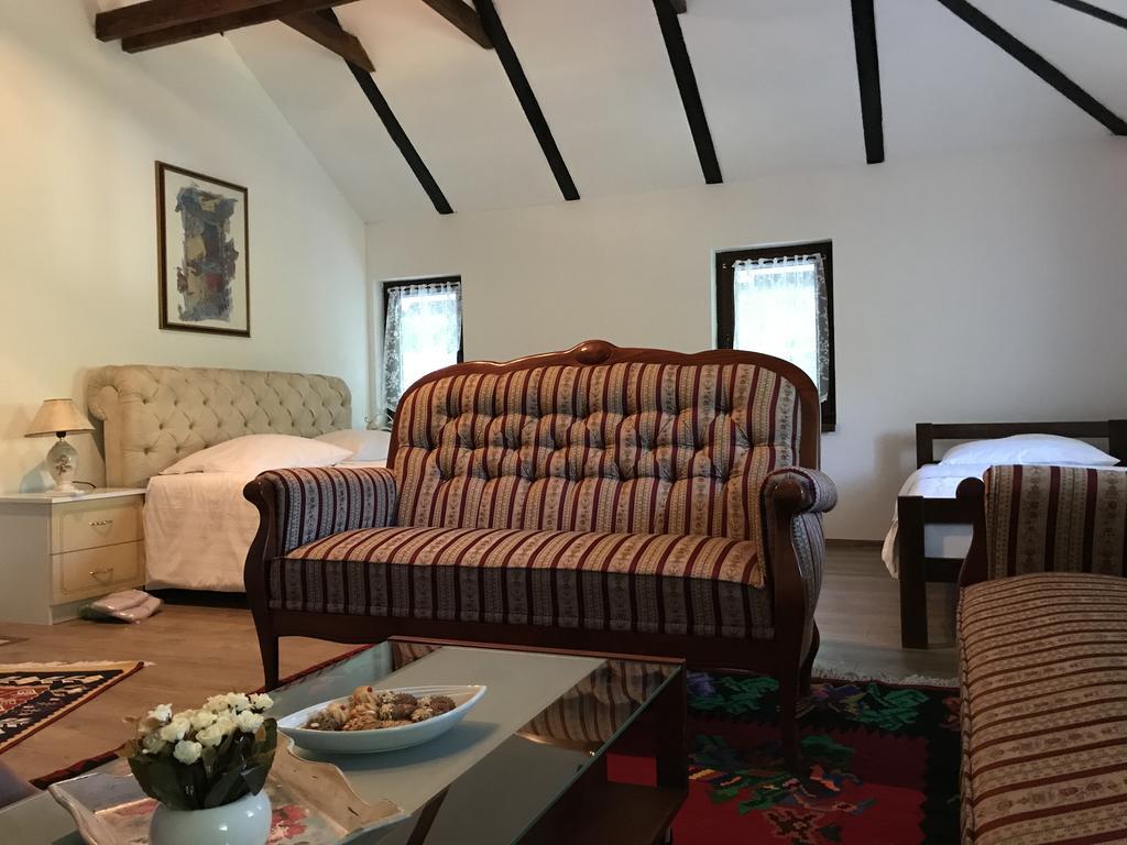 6 New River View Apartments Bihac Bagian luar foto